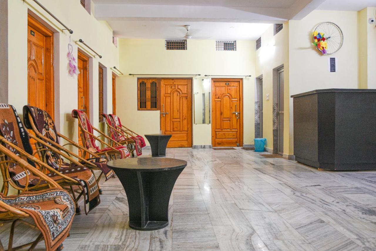 Banjara House Hostel Варанаси Екстериор снимка