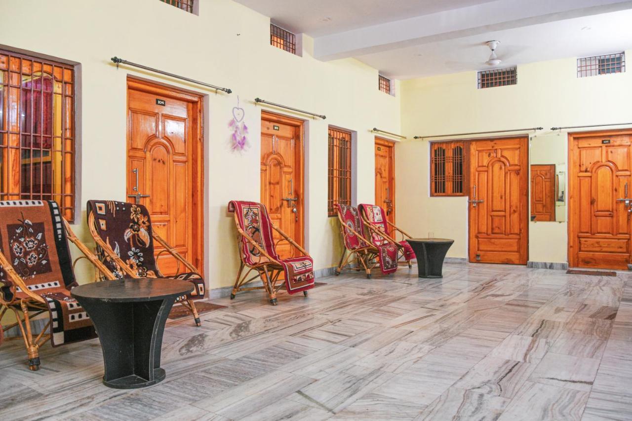 Banjara House Hostel Варанаси Екстериор снимка