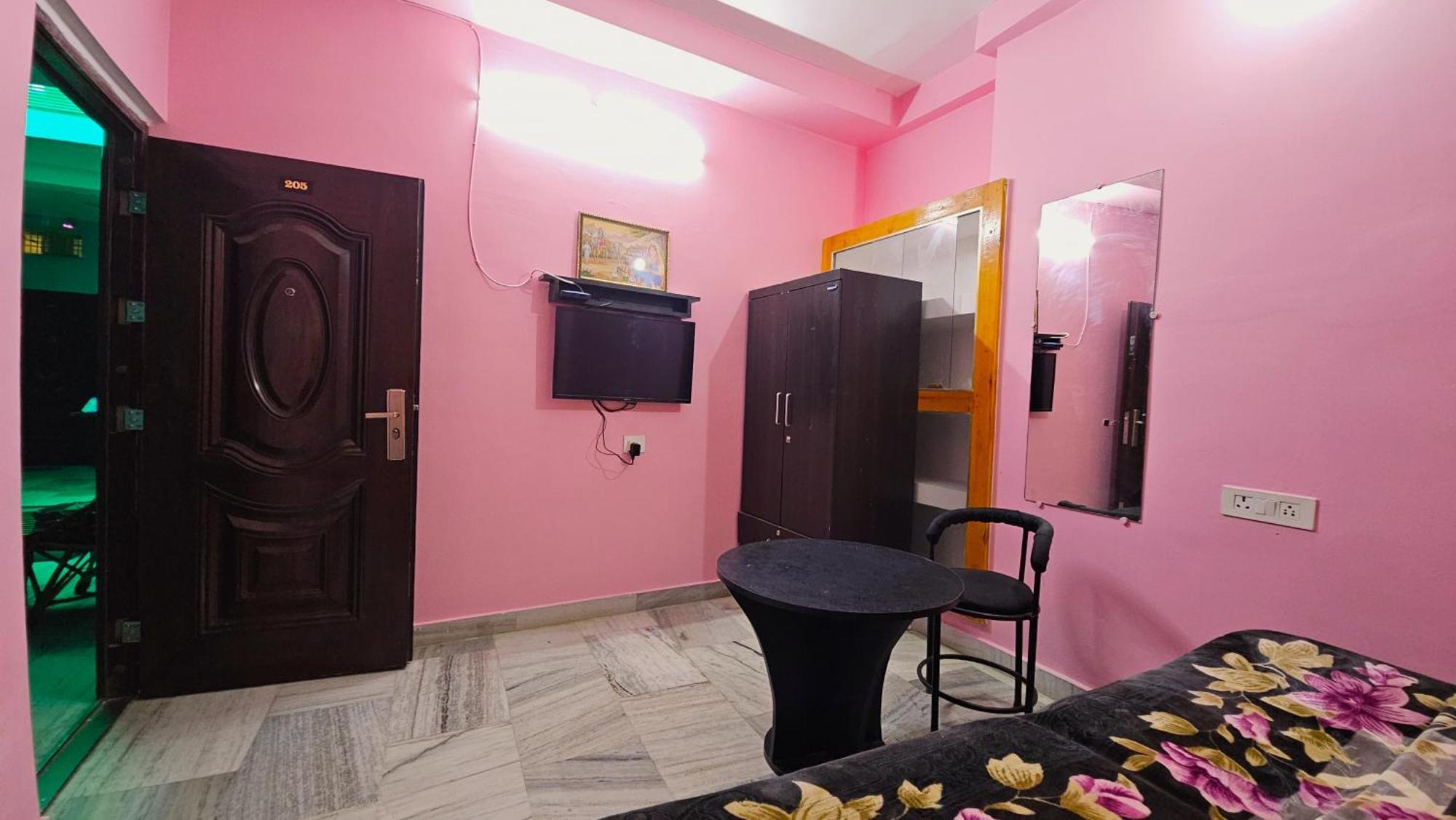 Banjara House Hostel Варанаси Екстериор снимка